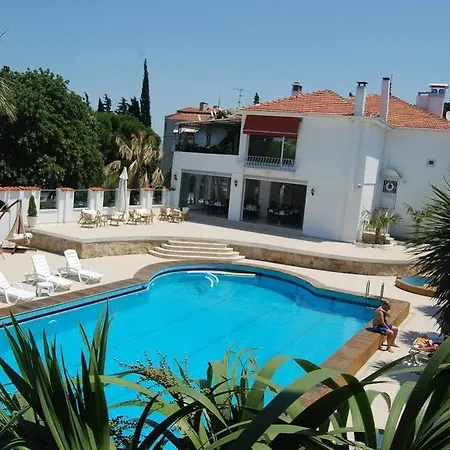 Pidasus Hotel 3*